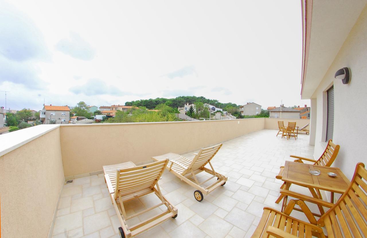 Nelkas Apartments Póla Kültér fotó